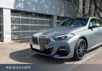 BMW 220, 2023