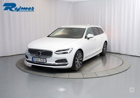 Volvo V90, 2021