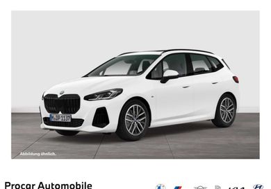 BMW 220, 2023