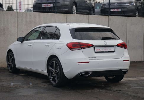 Mercedes-Benz A 250, 2022