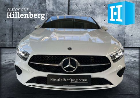 Mercedes-Benz A 200, 2025