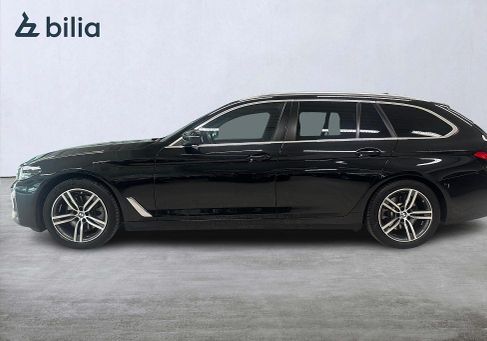 BMW 520, 2024 3