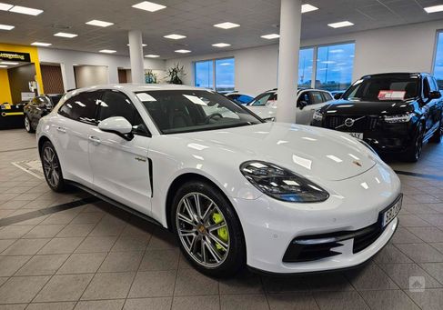 Porsche Panamera, 2019