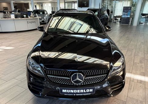 Mercedes-Benz C 300, 2019 3