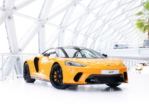 McLaren GT, 2024