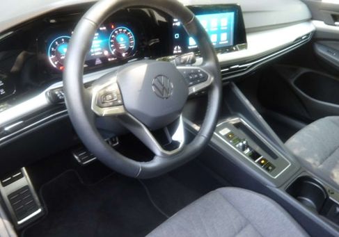 Volkswagen Golf, 2024 3