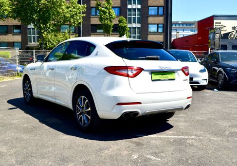 Maserati Levante, 2017