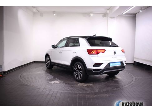 Volkswagen T-Roc, 2023