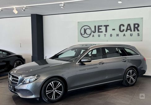 Mercedes-Benz E 200, 2020
