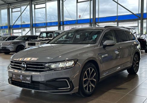 Volkswagen Passat, 2022