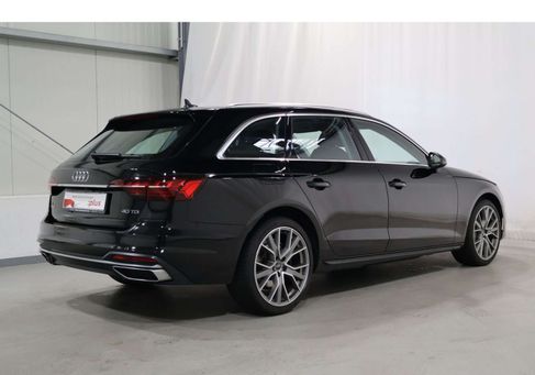 Audi A4, 2022 3