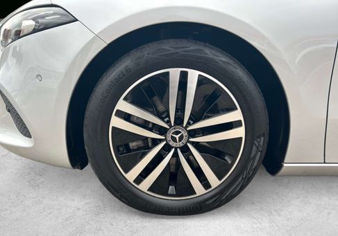 Mercedes-Benz A 220, 2021