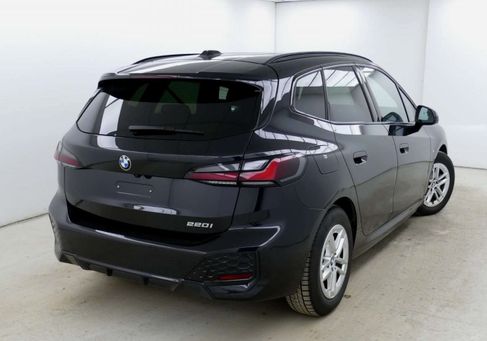BMW 220, 2025 3