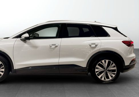 Audi Q4, 2023 2