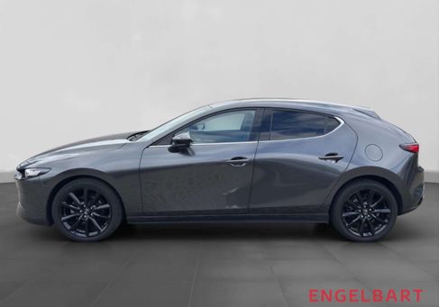 Mazda 3, 2022