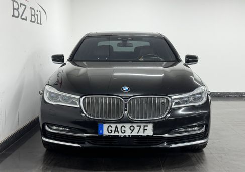 BMW 750, 2017