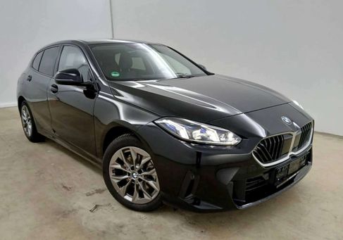 BMW 120, 2025