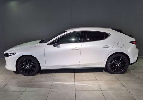 Mazda 3, 2025