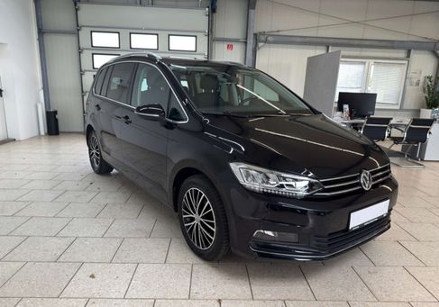 Volkswagen Touran, 2019 3