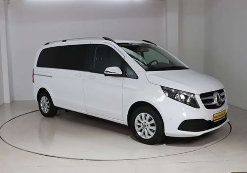 Mercedes-Benz V 220, 2022