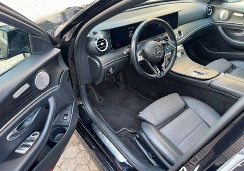 Mercedes-Benz E 220, 2021 3