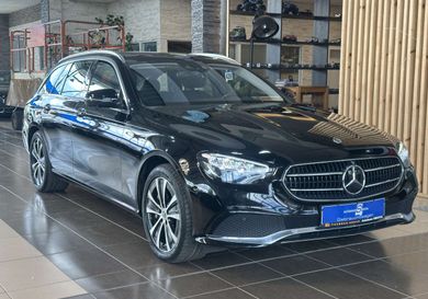 Mercedes-Benz E 300, 2022