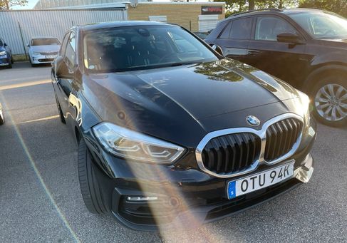 BMW 118, 2020
