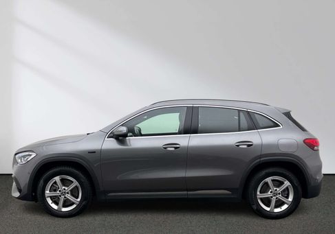 Mercedes-Benz GLA 250, 2020