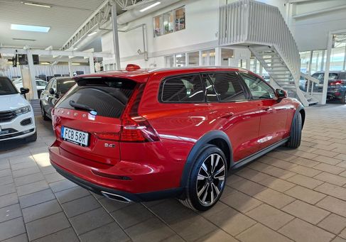 Volvo V60 Cross Country, 2022