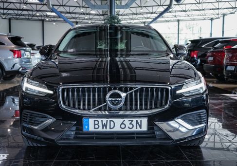 Volvo V60, 2022