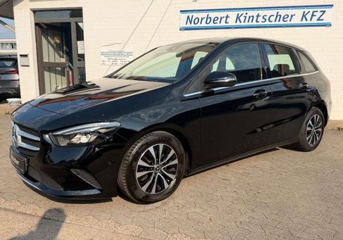 Mercedes-Benz B 200, 2021
