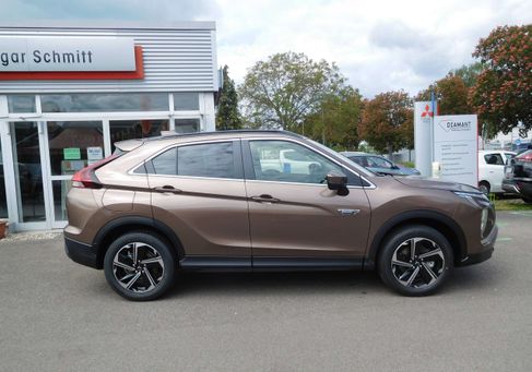 Mitsubishi Eclipse Cross, 2024