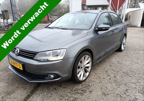 Volkswagen Jetta, 2011