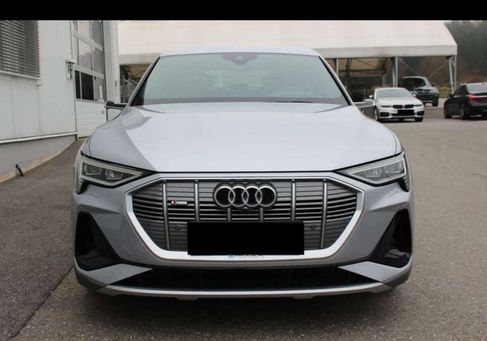 Audi e-tron, 2021