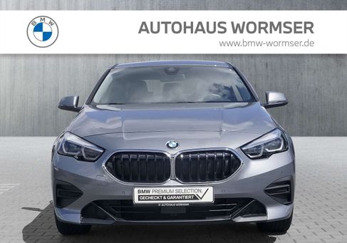 BMW 218, 2022