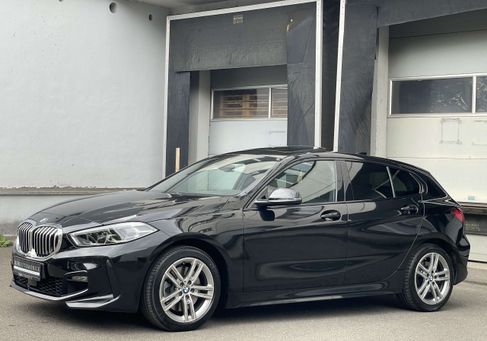 BMW 120, 2023