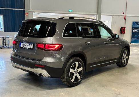 Mercedes-Benz GLB 200, 2021