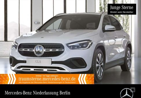 Mercedes-Benz GLA 200, 2020