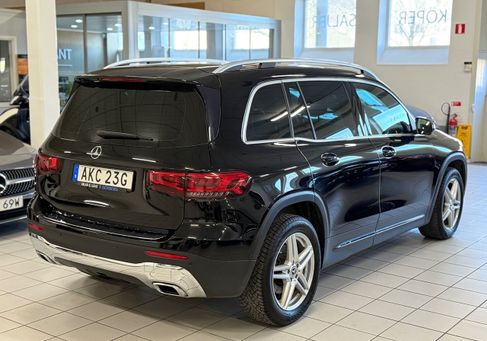 Mercedes-Benz GLB 200, 2021