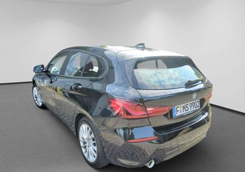 BMW 120, 2023