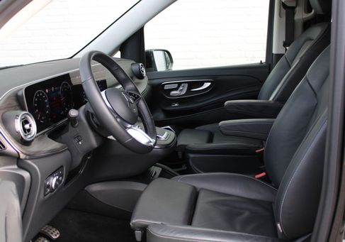 Mercedes-Benz V 300, 2024