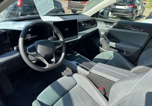 Volkswagen Passat Variant, 2024