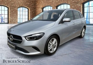 Mercedes-Benz B 180, 2025