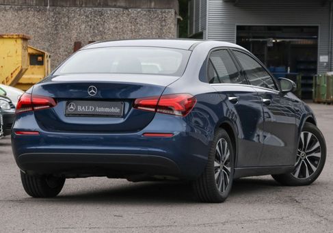 Mercedes-Benz A 220, 2022 3