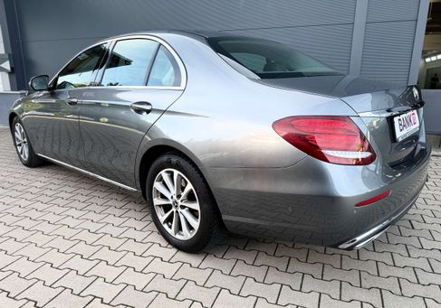 Mercedes-Benz E 220, 2018