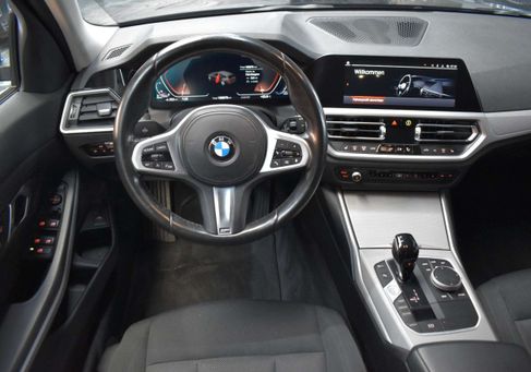 BMW 320, 2021