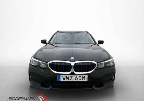 BMW 330, 2022
