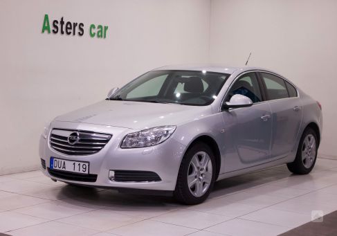 Opel Insignia, 2009