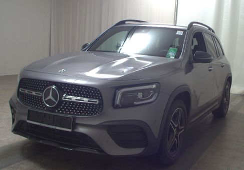 Mercedes-Benz GLB 200, 2022