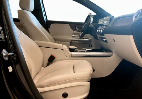 Mercedes-Benz GLA 250, 2023
